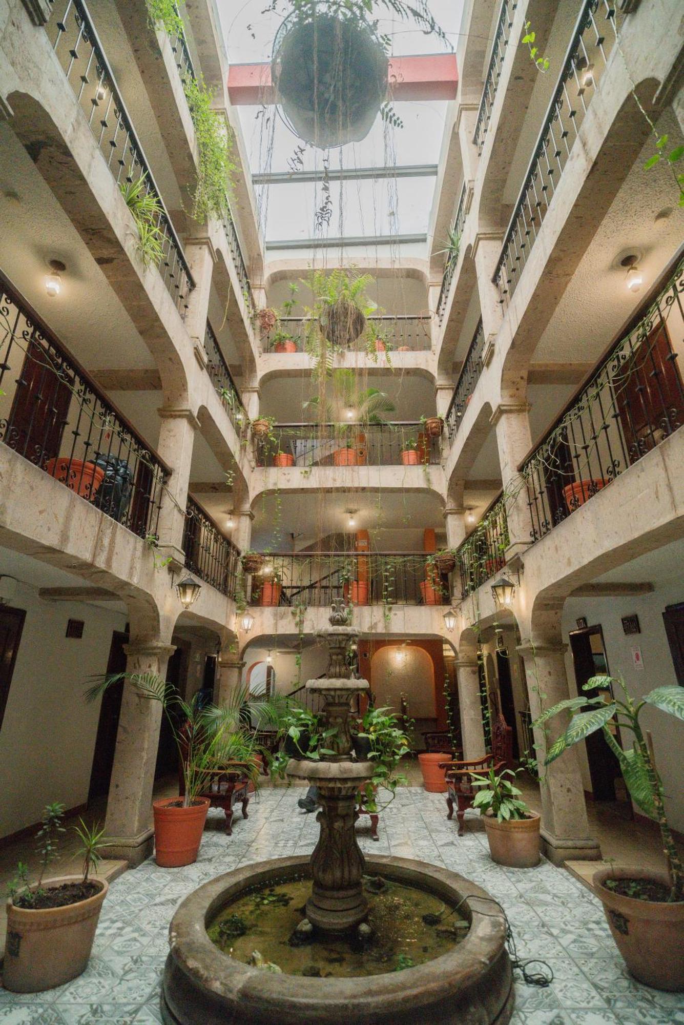Hotel Don Quijote Plaza - Guadalajara Centro Historico Eksteriør bilde